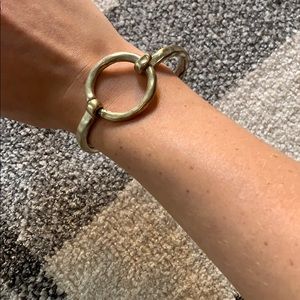 Metal circle bracelet